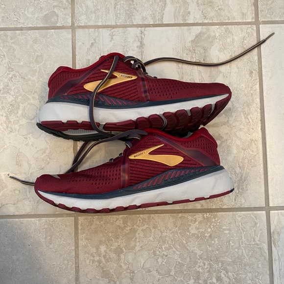 Brooks Shoes - Brooks Adrenaline running shoe